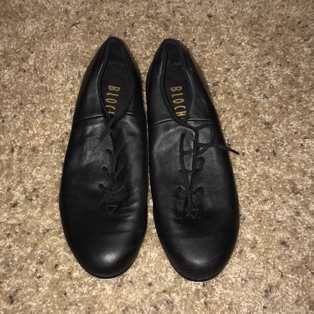 Tap shoes